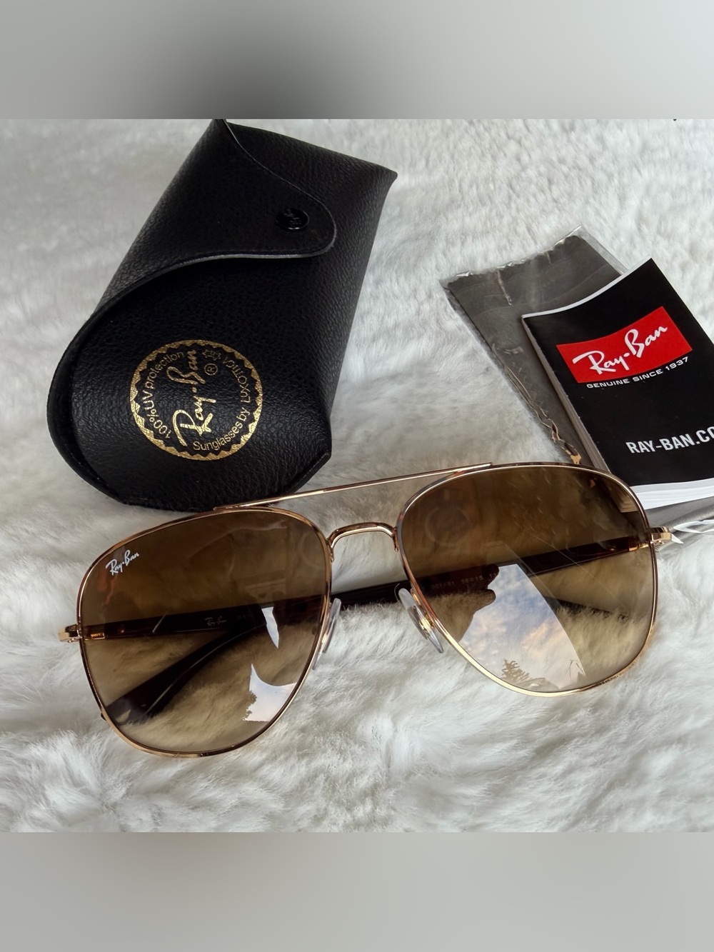 Ray-Ban RB3683 Aviator Sunglasses - Gold Frame with Brown Gradient Lenses